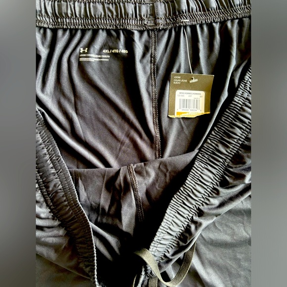 Under Armour Big & Tall Men’s Training Shorts in Black - Picture 6 of 6